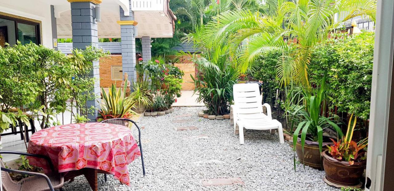 Corner Villa - Pattaya Holiday House Walking Street 4 Bedrooms Exterior photo